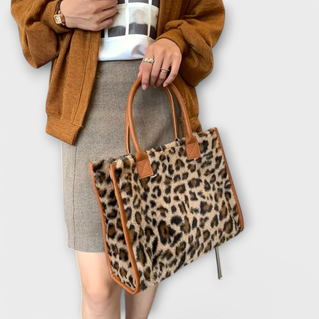 Barbara's Bags - Elegant Leopard Plush Bag