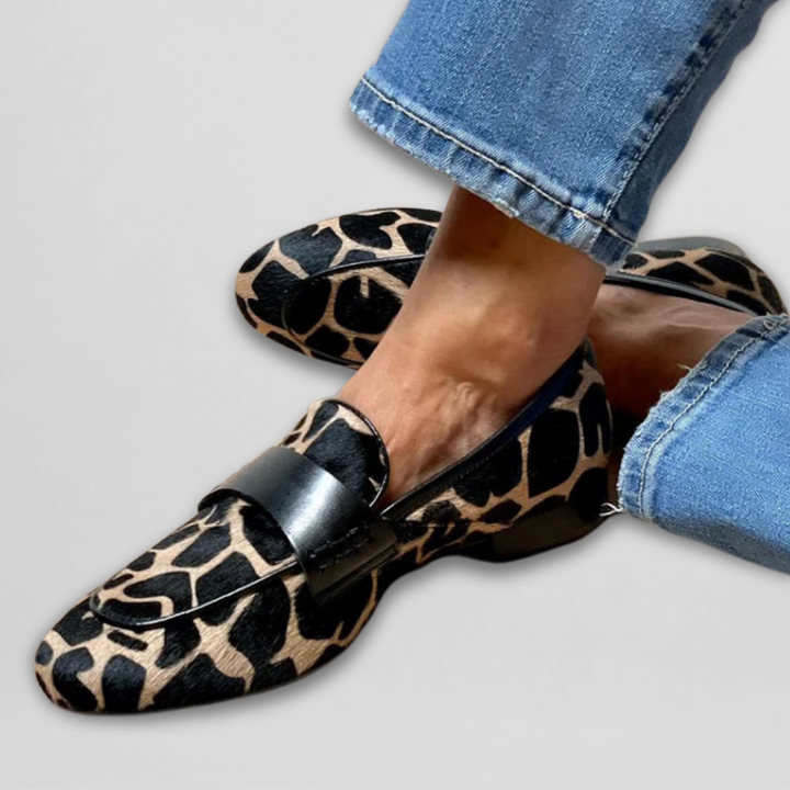 Mocassim de leopardo com estampado animal