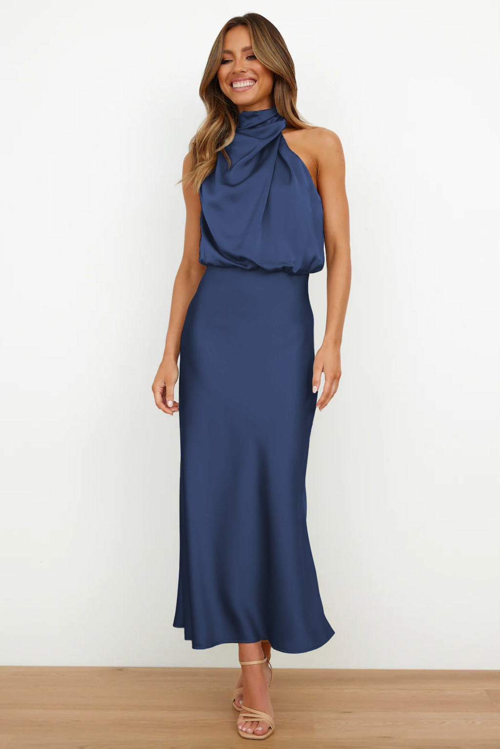 Simona – Vestido Elegante e Luxuoso 