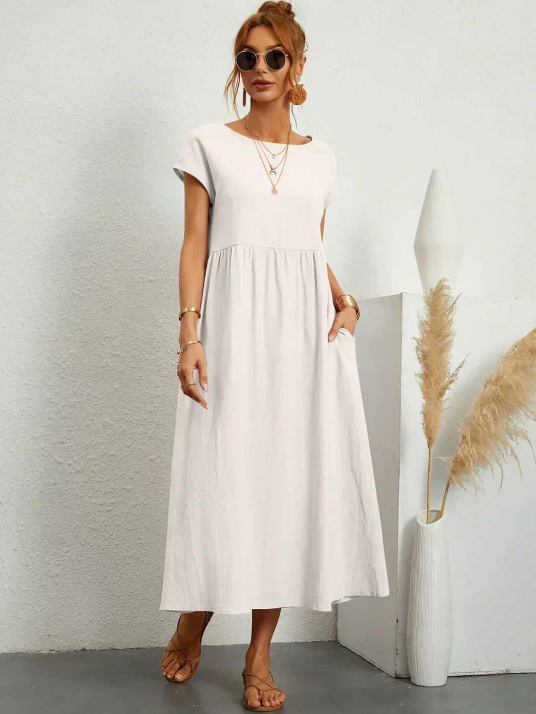 Jenna – Elegancka sukienka z okrągłym dekoltem 