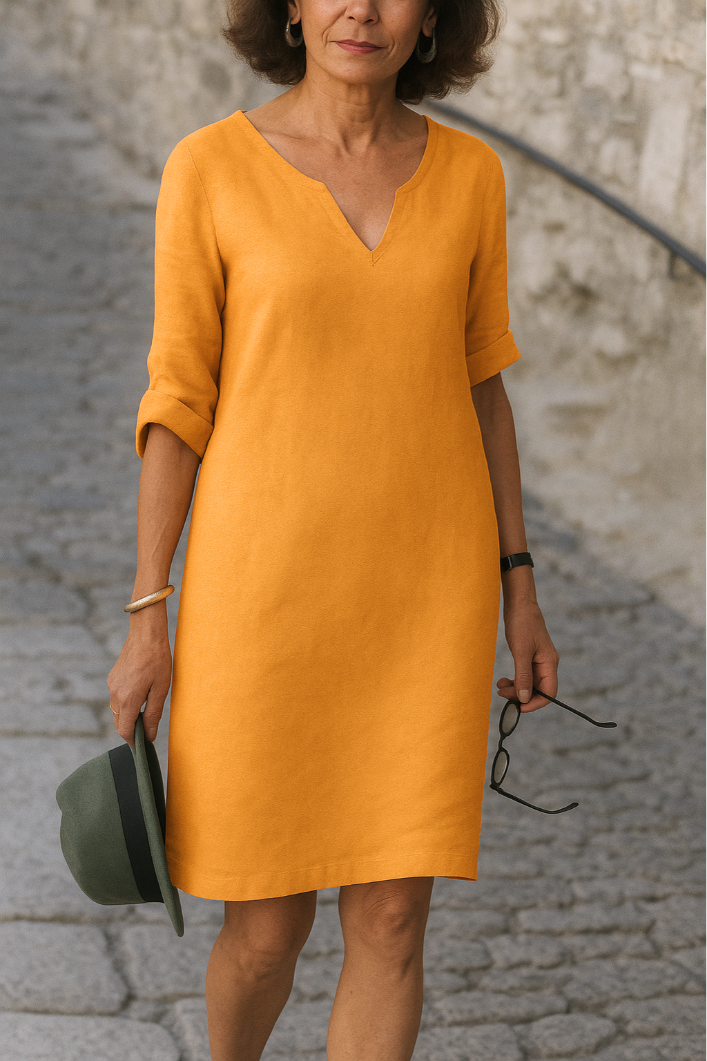 Lea – Elegancka sukienka z dekoltem w serek 