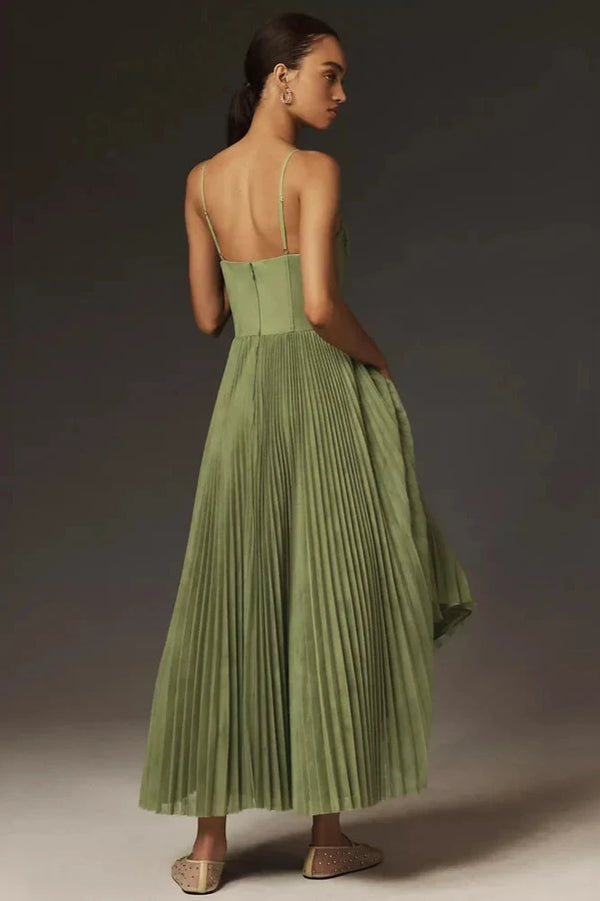 Edith – Elegancka plisowana sukienka 