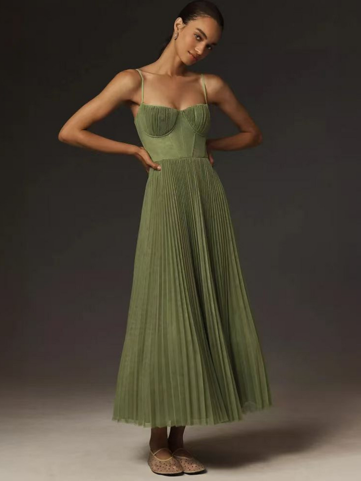 Edith – Elegancka plisowana sukienka 