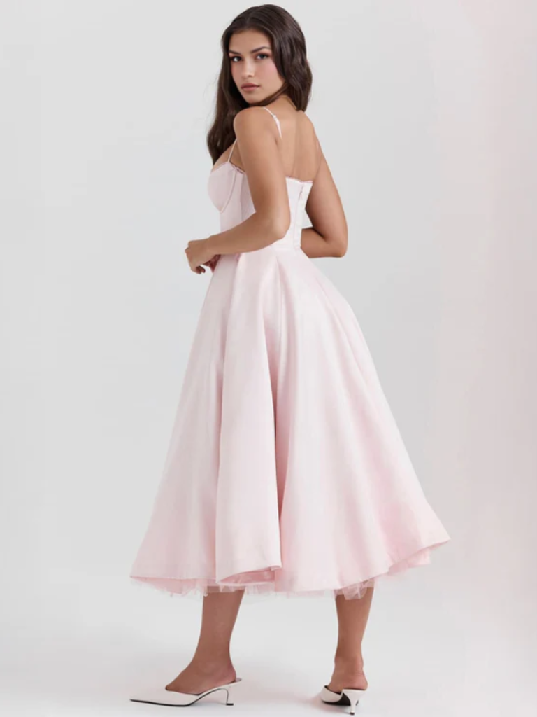 ELEGANCKA SUKIENKA NA BALU
