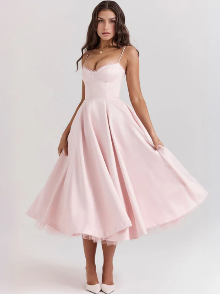 ELEGANCKA SUKIENKA NA BALU