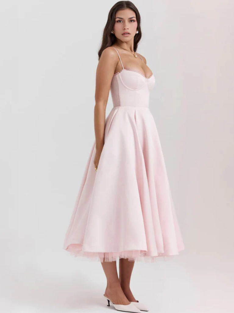 ELEGANCKA SUKIENKA NA BALU