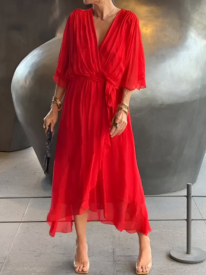 Aimee – Elegancka sukienka z dekoltem w serek 