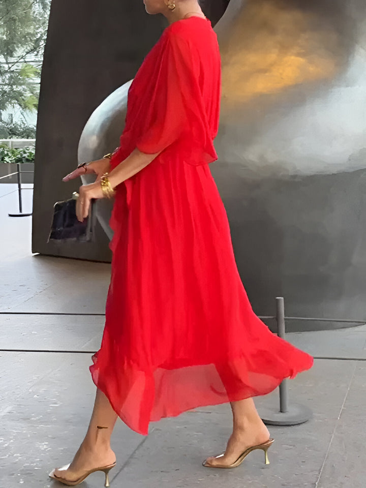 Aimee – Elegancka sukienka z dekoltem w serek 
